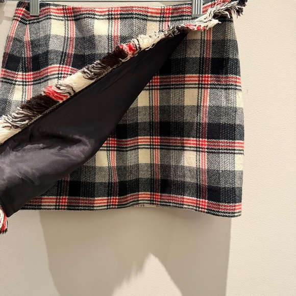 NWT- The Selects KWE Plaid Fringe Women's Skirt Size 1 - Picture 5 of 8